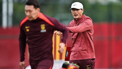 kaiyun sports-2-0到2-2！中国男足痛失好局，2球领先遭绝平，邵佳一带队3场不败